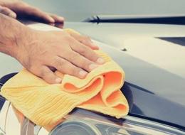 Lavaggio auto e sanificazione degli interni